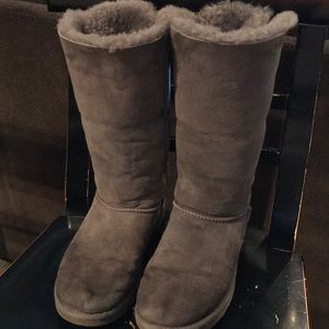 Gray bailey ugg boots knee high